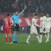 AC Milan's Luka Jovic receives a red card during match vs AC Monza in Serie A. يوفيتش ميلان