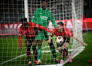 Benjamin Bourigeaud of Rennes scores vs Milan