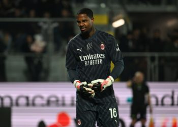 Mike Maignan AC Milan مينيون ميلان