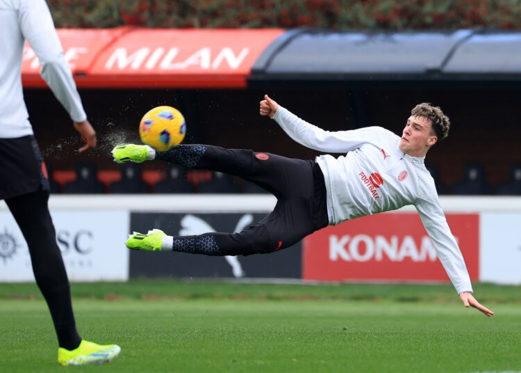 Alex Jimenez AC Milan أليكس خيمينيز