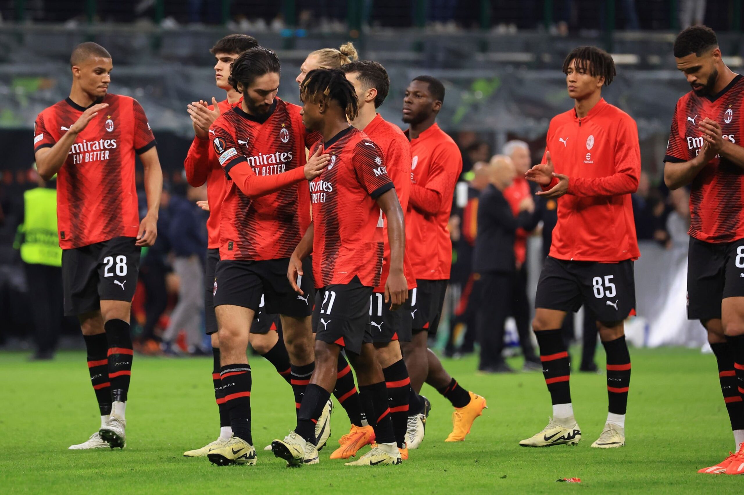 AC Milan players looking dejected ميلان