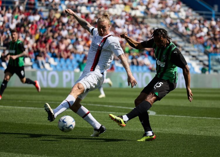 Simon Kjaer of AC Milan