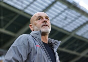 Stefano Pioli of AC Milan بيولي ميلان