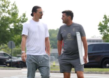 Zlatan Ibrahimovic and Paulo Fonseca of AC Milan إبراهيموفيتش فونسيكا ميلان