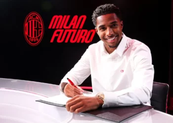 Silvano Vos joins AC Milan (Photo credit: acmilan.com)