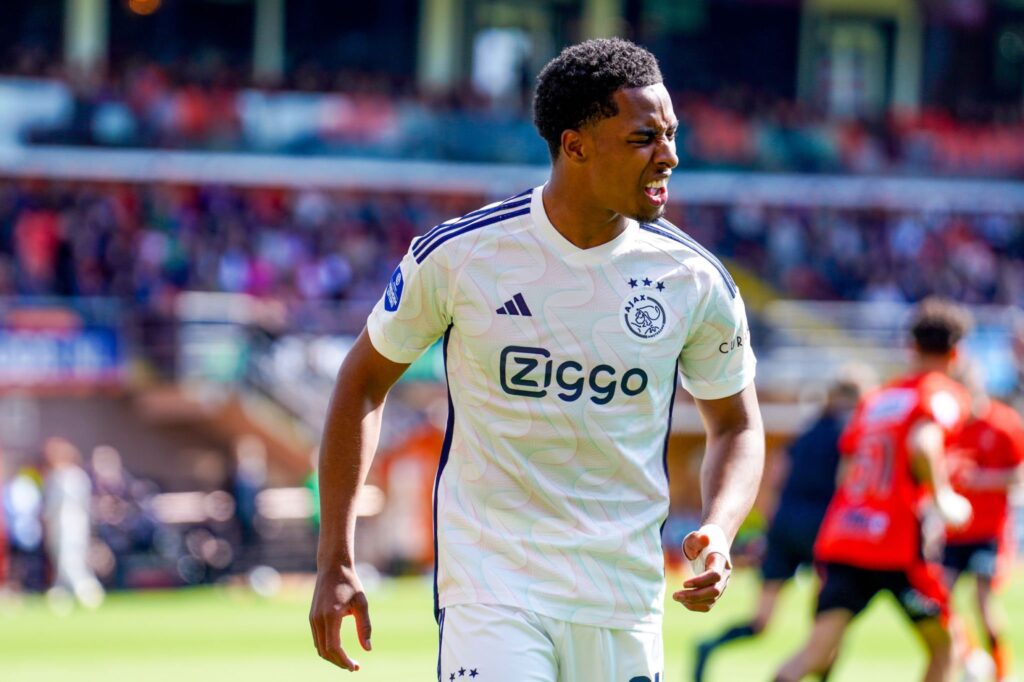 AC Milan in talks with Ajax to secure Silvano Vos' arrival