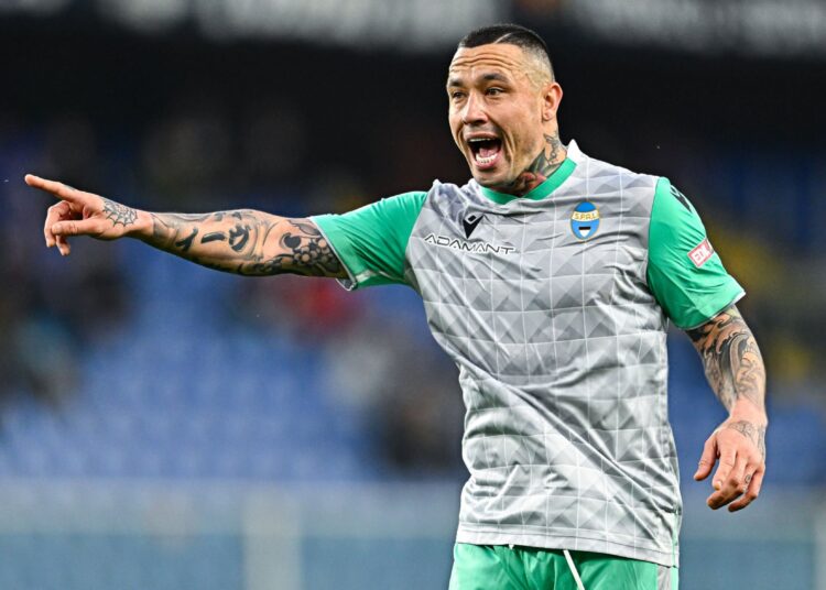 Nainggolan: “If Leao played with me, I would set him straight”