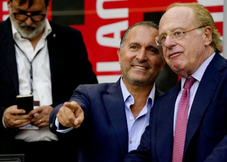 Paolo Scaroni and Gerry Cardinale (AC Milan via Getty Images) سكاروني كاردينالي ميلان