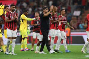 Paulo Fonseca and his players (AC Milan via Getty Images)