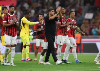 Paulo Fonseca and his players (AC Milan via Getty Images)