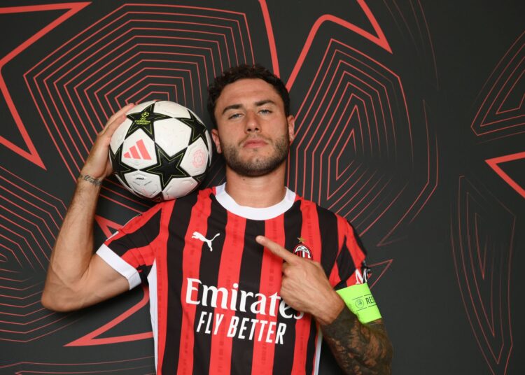 Davide Calabria of AC Milan كالابريا ميلان