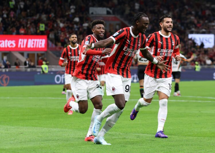 AC Milan players celebrate ميلان