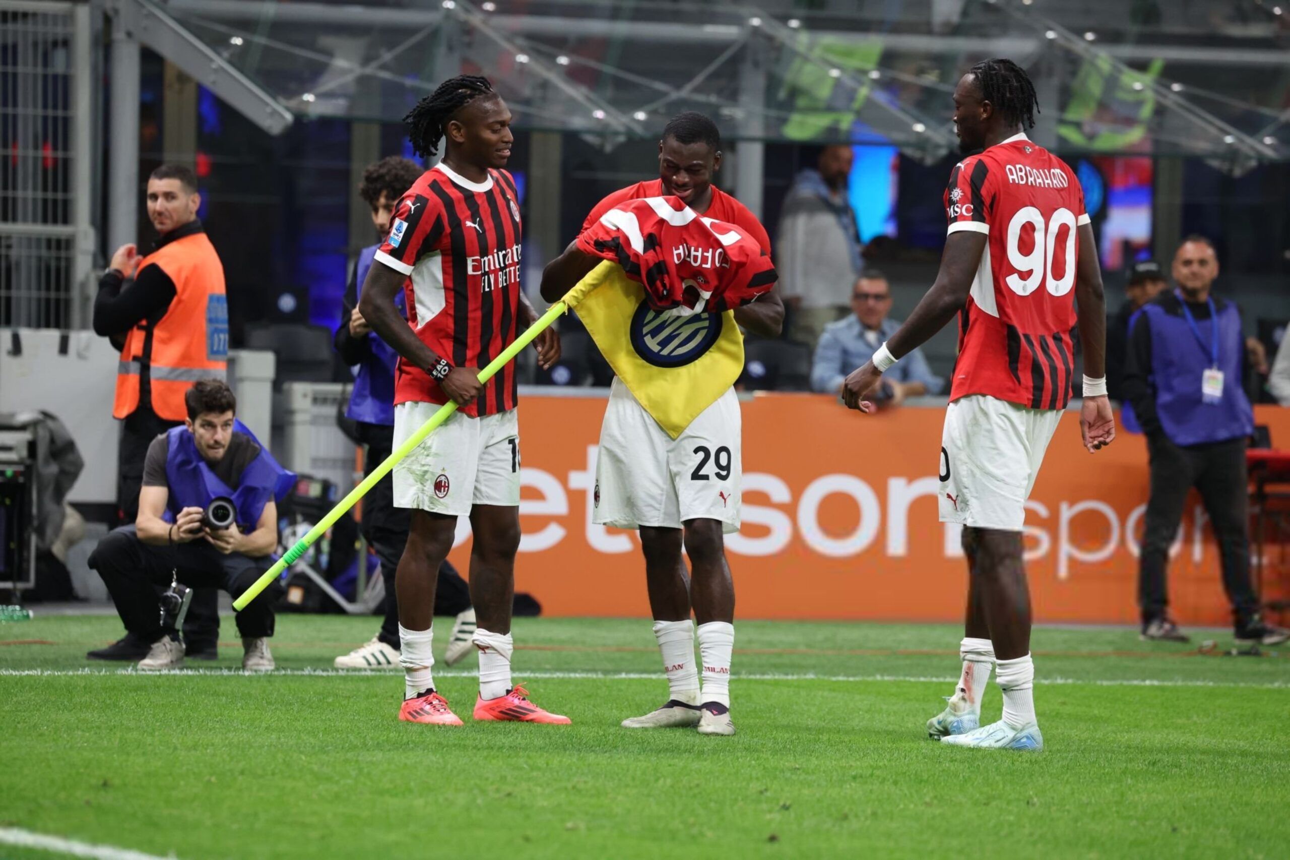 Rafael Leao during derby vs Inter (AC Milan via Getty Images) ميلان