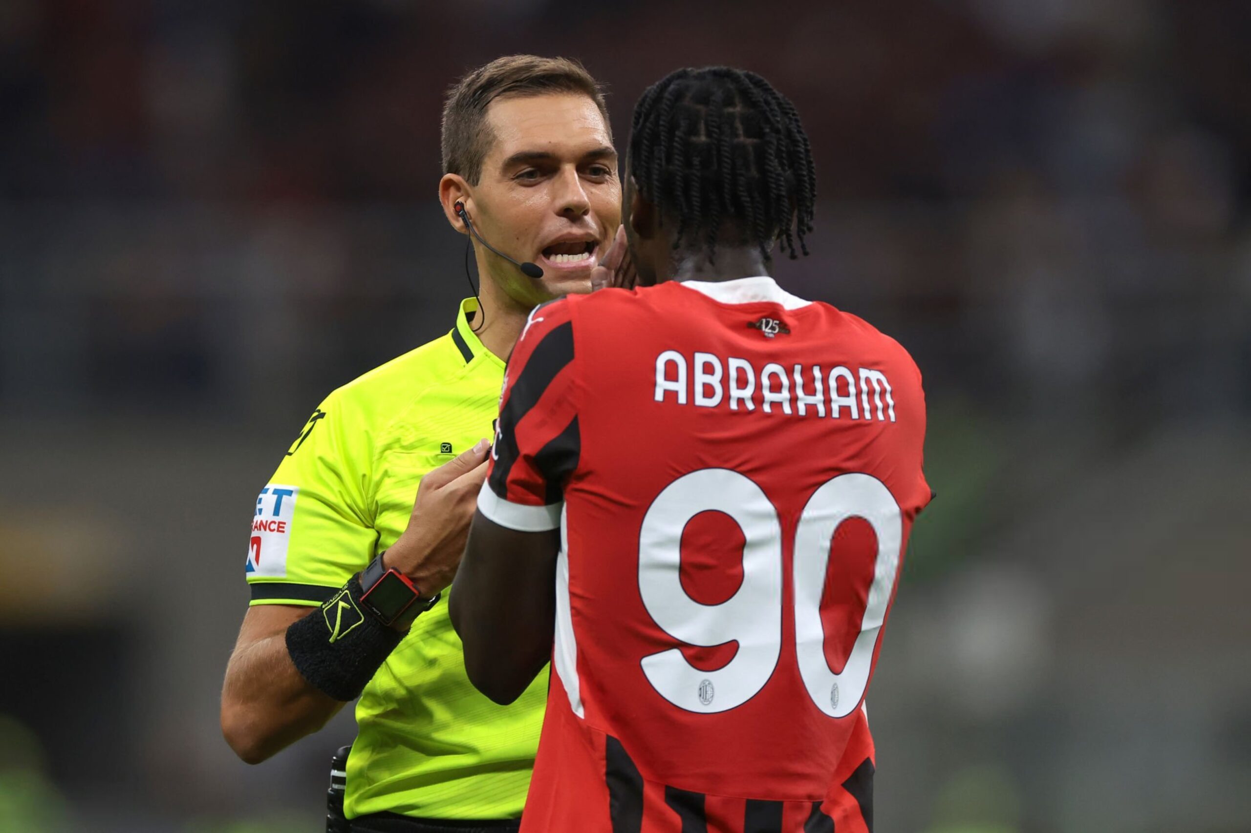 AC Milan Tammy Abraham and referee Luca Zufferli