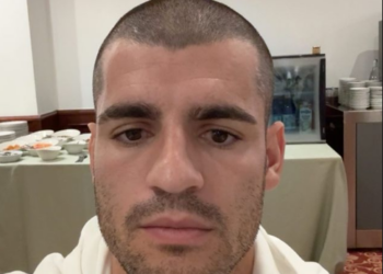 A new look for Alvaro Morata and teammate Theo Hernandez teases him