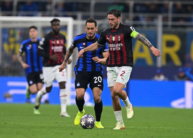 Davide Calabria Hakan Calhanoglu AC Milan Inter