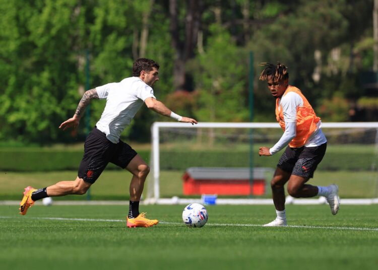 Christian Pulisic Samuel Chukwueze AC Milan ميلان تشوكويزي بوليسيك