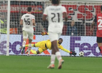 Mike Maignan مينيون ميلان AC Milan