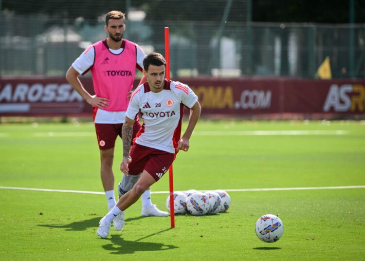 Enzo Le Fée (AS Roma via Getty Images)