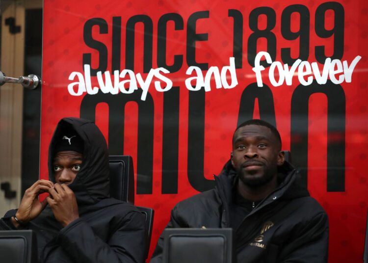 Rafael Leao and Fikayo Tomori of AC Milan ميلان لياو توموري