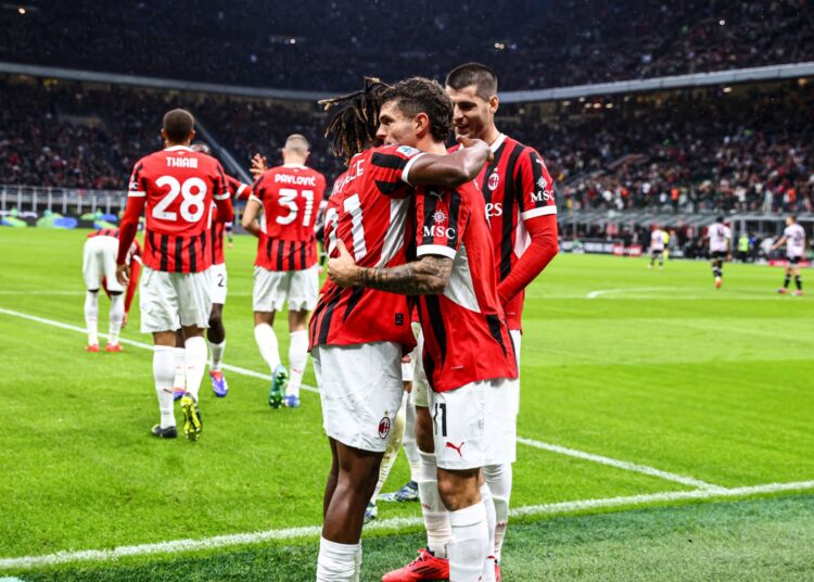 Christian Pulisic Samuel Chukwueze AC Milan