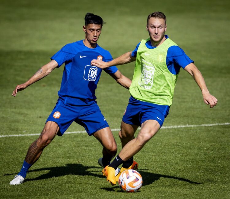 Tijjani Reijnders and Teun Koopmeiners رايندرو كوبماينرز