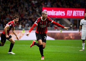 Alvaro Morata and Matteo Gabbia of AC Milan