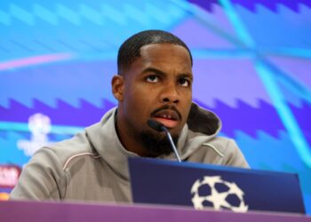 Mike Maignan AC Milan مينيون ميلان