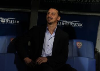 Zlatan Ibrahimovic إبراهيموفيتش ميلان AC Milan