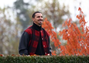 Zlatan Ibrahimovic AC Milan ميلان إبراهيموفيتش