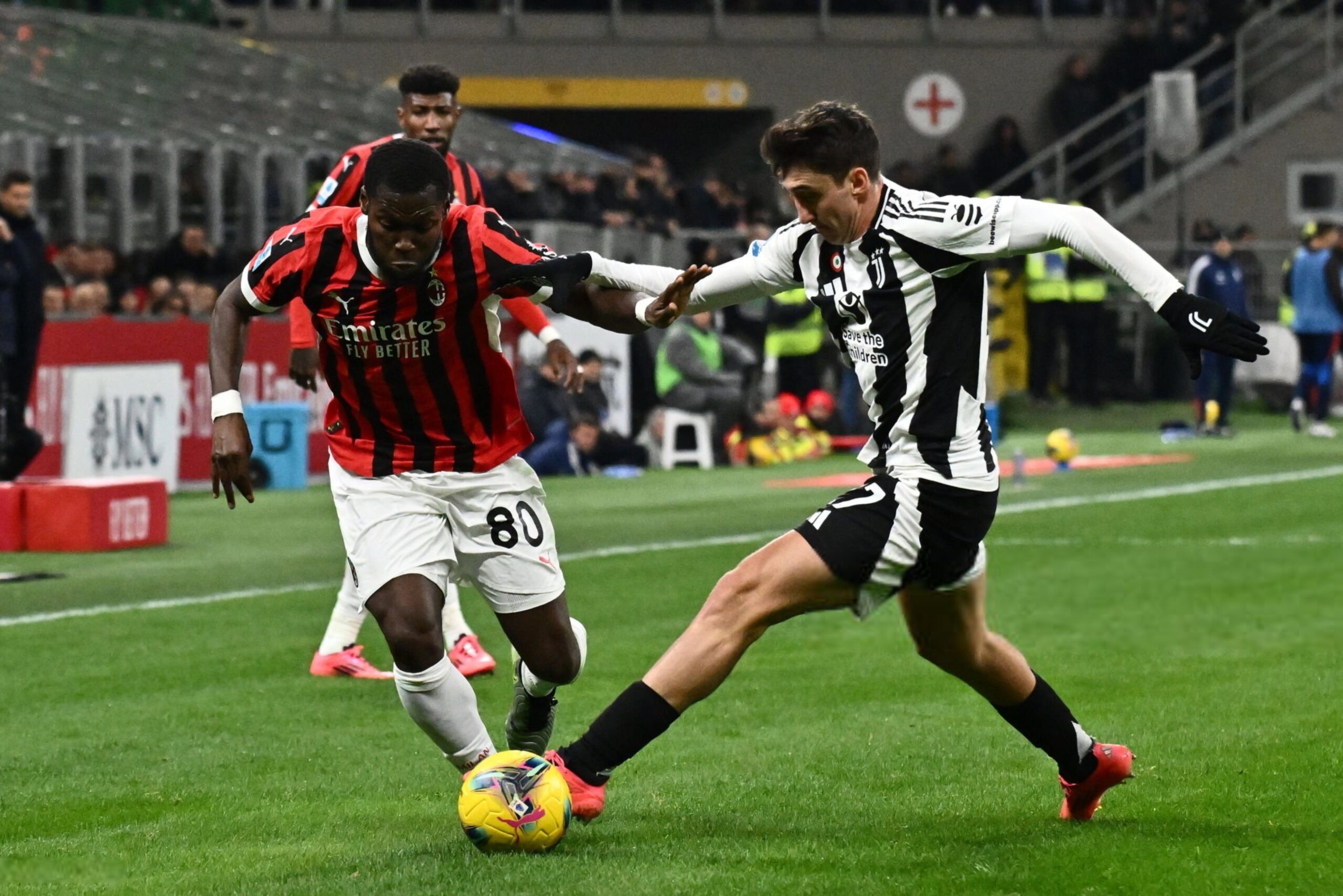 Yunus Musah AC Milan Andrea Cambiaso Juventus ميلان يونس موسى أندريا كامبياسو يوفنتوس