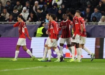 AC Milan players celebrate ميلان