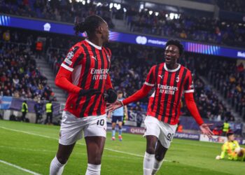 Rafael Leao and Tammy Abraham of AC Milan ميلان أبراهام لياو