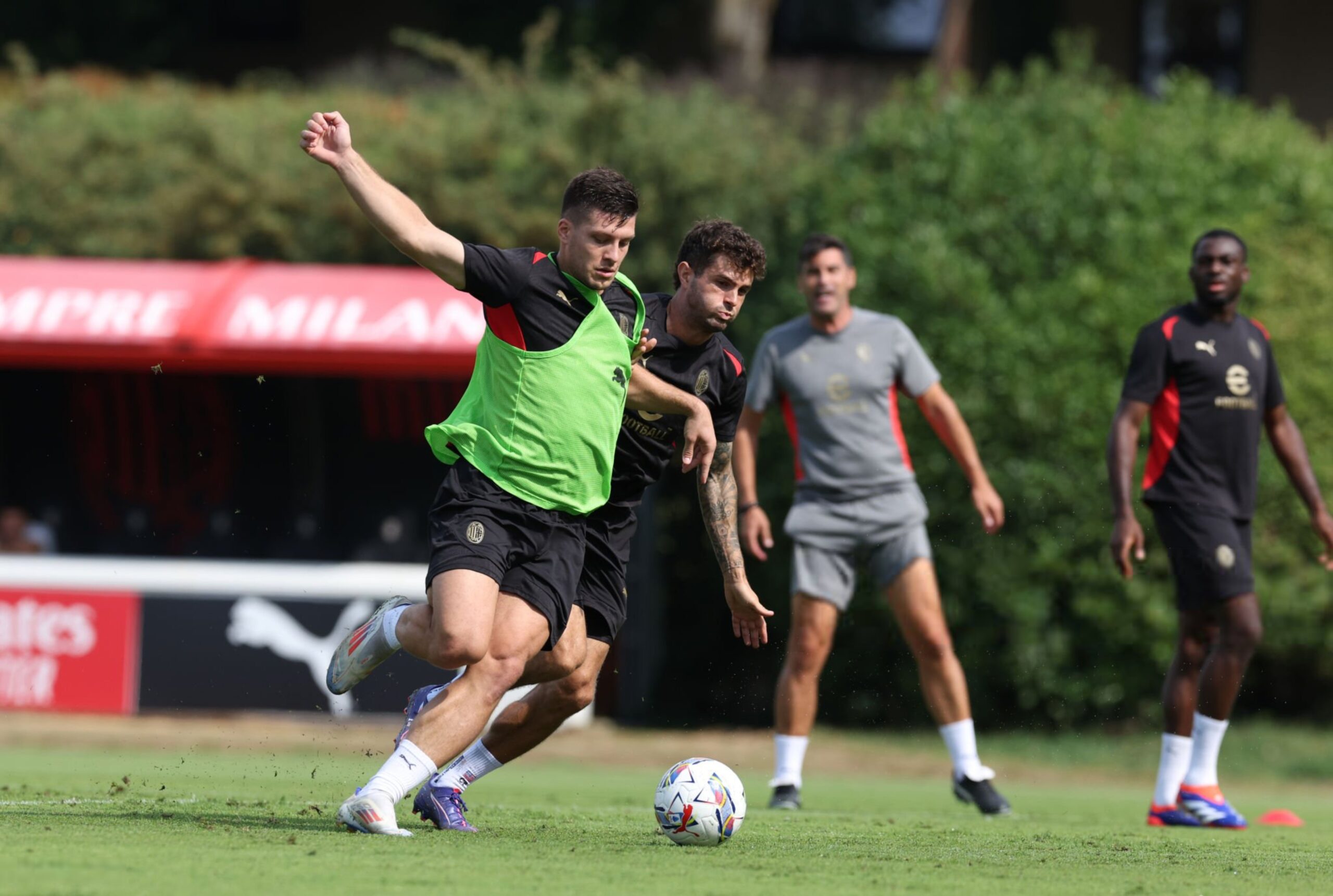Luka Jovic Christian Pulisic AC Milan ميلان بوليسيك يوفيتش