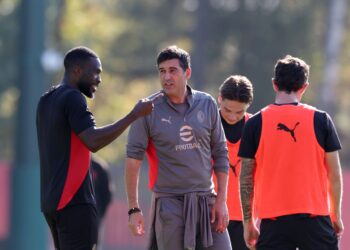 Paulo Fonseca Fikayo Tomori AC Milan ميلان توموري فونسيكا