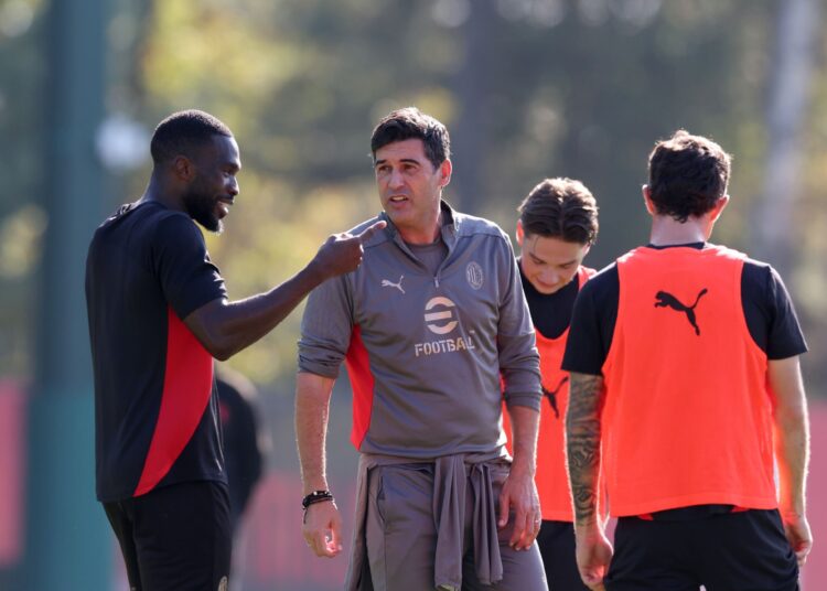 Paulo Fonseca Fikayo Tomori AC Milan ميلان توموري فونسيكا