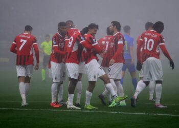 AC Milan players celebrate ميلان