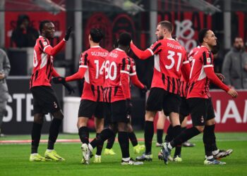 AC Milan players celebrate ميلان