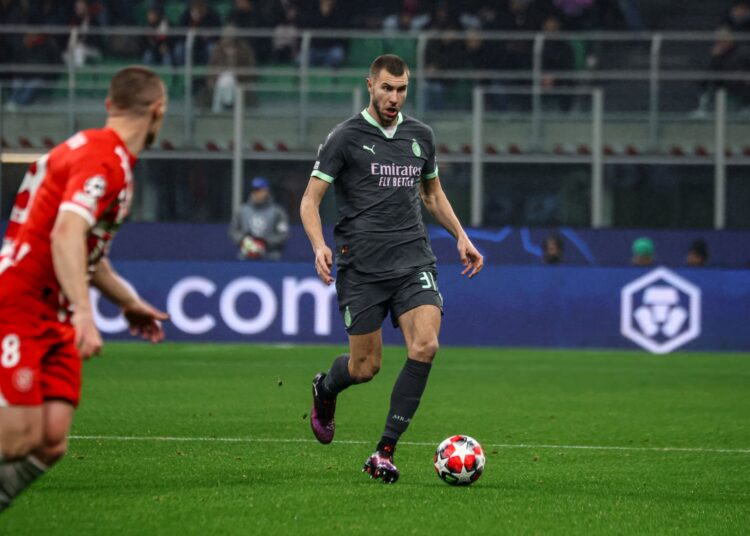 Strahinja Pavlovic Milan ستراهينجا بافلوفيتش ميلان