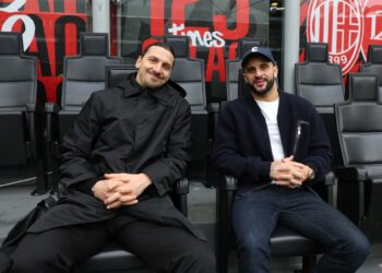 Zlatan Ibrahimovic Kyle Walker AC Milan ميلان إبراهيموفيتش ووكر