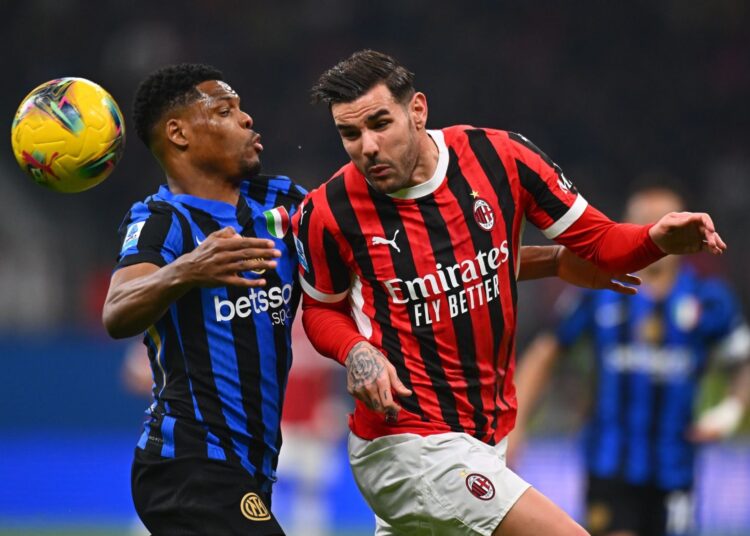 Theo Hernandez AC Milan Denzel Dumfries Inter ثيو دومفريس ميلان إنتر