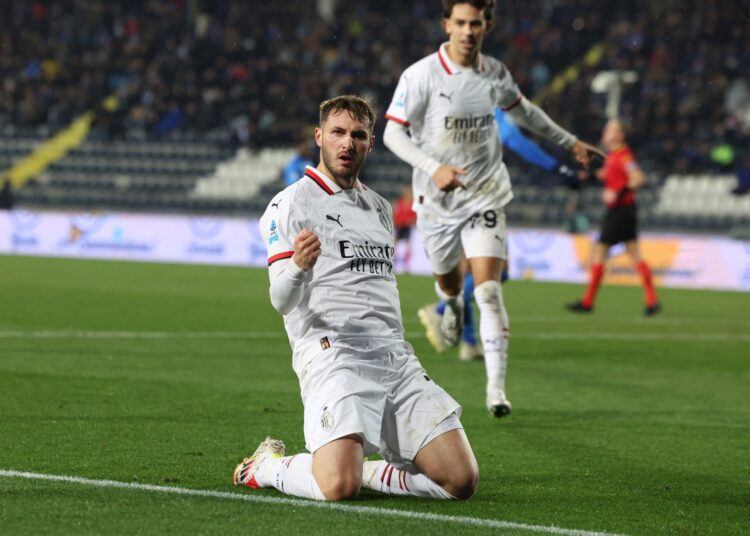 Santiago Gimenez AC Milan ميلان