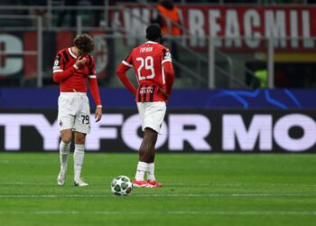 AC Milan players looking dejected ميلان