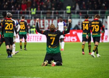 Santiago Gimenez Milan ميلان خيمينيز