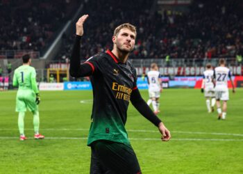 Santiago Gimenez Milan ميلان خيمينيز