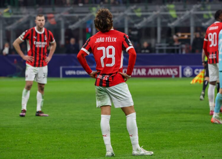 AC Milan dejected ميلان