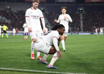 Rafael Leao Santiago Gimenez AC Milan لياو خيمينيز ميلان