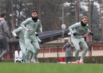 Santiago Gimenez Christian Pulisic AC Milan ميلان بوليسيك سانتياغو خيمينيز