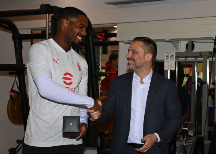 Mike Maignan AC Milan ميلان مينيون