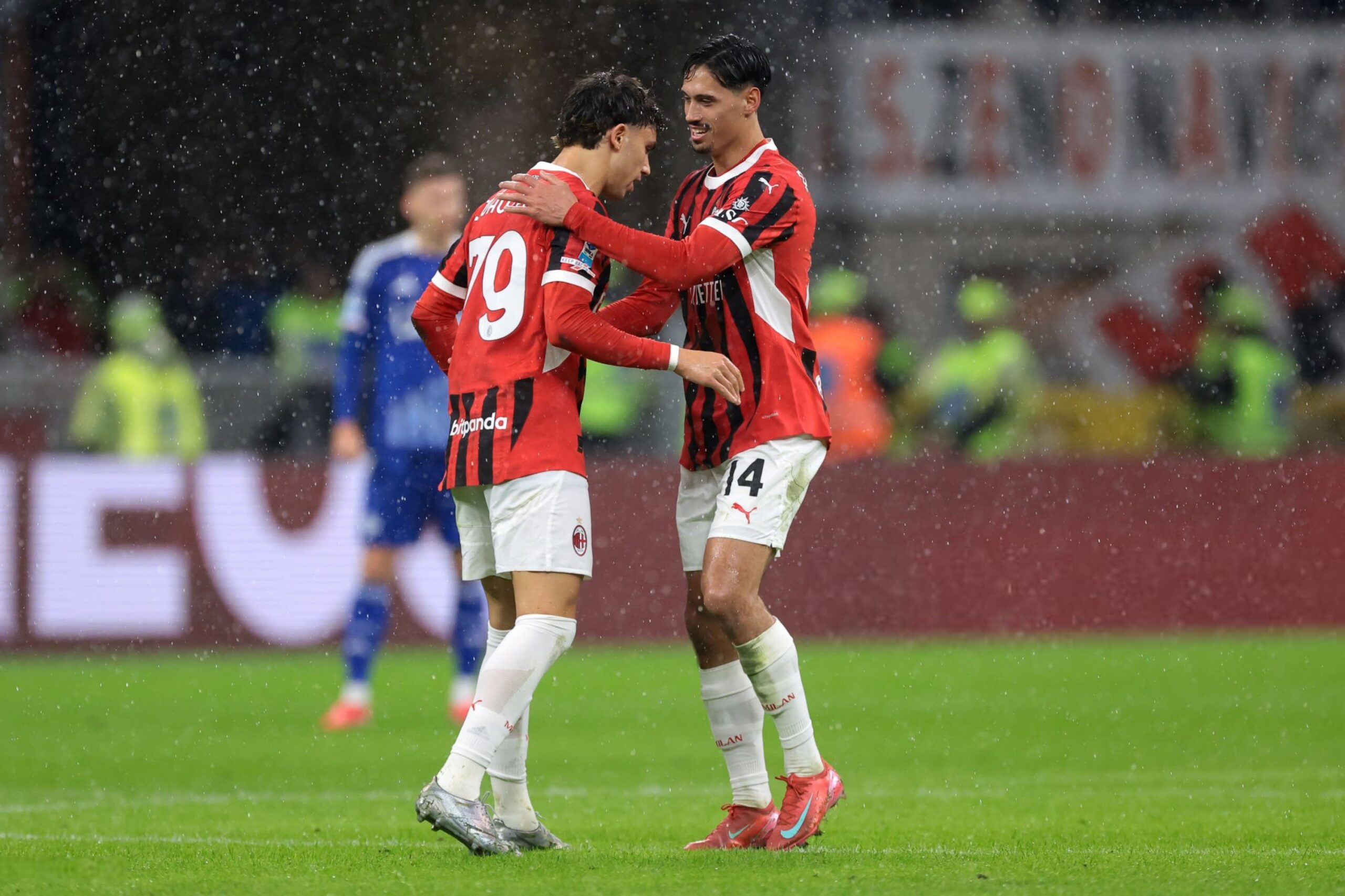 Tijjani Reijnders Joao Felix AC Milan ميلان رايندرز فيليكس